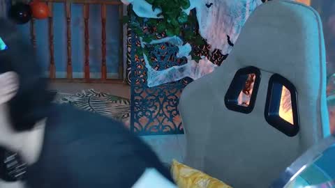 Snapshot of nancymartinez chatting on 10.27.25 nancymartinez online show from 10.27.25