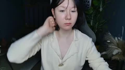 Snapshot of nancymartinez chatting on 11.18.25 nancymartinez online show from 11.18.25