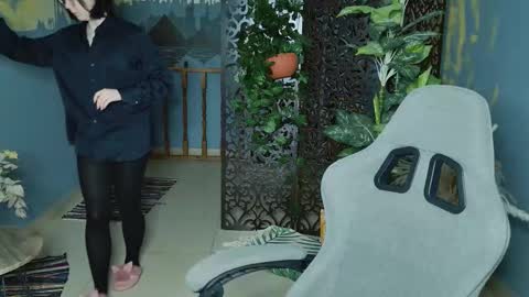 Snapshot of nancymartinez chatting on 12.15.25 nancymartinez online show from 12.15.25