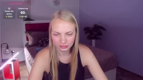 Snapshot of nancysummer chatting on 06.13.26 NancySummer online show from 06.13.26