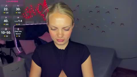 Snapshot of nancysummer chatting on 07.17.26 NancySummer online show from 07.17.26