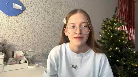 Snapshot of nancytrudics chatting on 03.02.26 Niki online show from 03.02.26