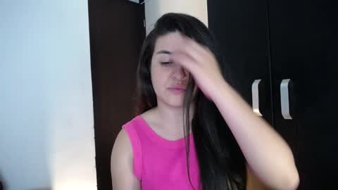 Snapshot of nani_gutierrez chatting on 03.04.25 Nani online show from 03.04.25