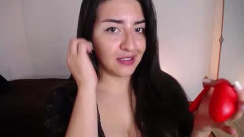 Snapshot of nani_gutierrez chatting on 02.25.26 Nani online show from 02.25.26