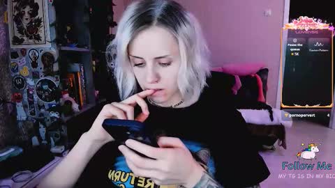 Monday-Friday 12-4 AM and 6-9 AM New York time online show from 01.18.26