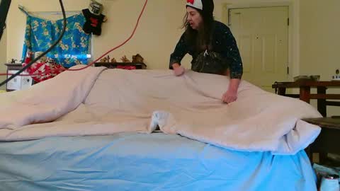 Nanna Baldur online show from 12.20.24