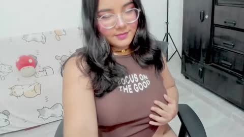 Snapshot of naoko_uwu chatting on 11.23.25 Naoko online show from 11.23.25