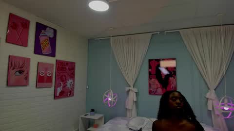 Naomi online show from 02.05.26