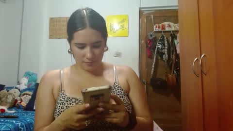 naomi_d online show from 02.20.25
