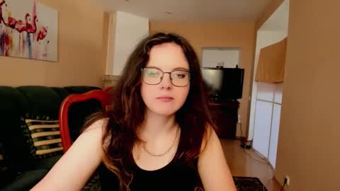 Snapshot of naomi_di chatting on 06.05.26 naomi_di online show from 06.05.26