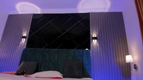 Naomi online show from 04.16.26