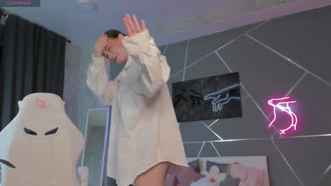 naomi_reiss online show from 04.13.26