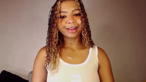 Snapshot of naomi_rider77 chatting on 09.20.25 mara Jos online show from 09.20.25