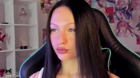 Naomi online show from 11.11.25