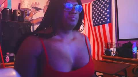 Snapshot of naomifux chatting on 03.19.26 Naomi online show from 03.19.26