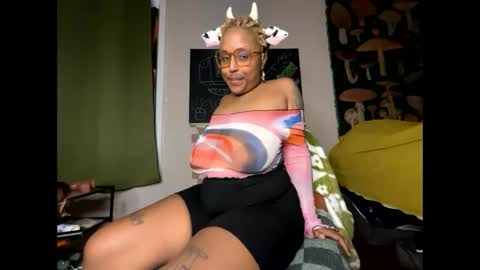 Naomigiirl6 online show from 01.21.25
