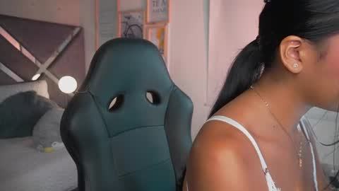 Naomi-Gray  online show from 06.10.26