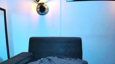 Snapshot of naomii_campbelll chatting on 10.20.25 Naomi Campbel online show from 10.20.25