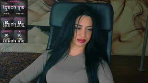 NaomiScarlett online show from 11.12.25