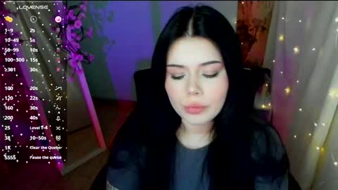 Snapshot of naomivibes chatting on 04.30.26 Naomi online show from 04.30.26