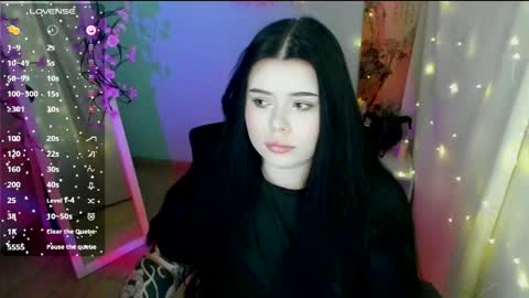 Snapshot of naomivibes chatting on 05.11.26 Naomi online show from 05.11.26