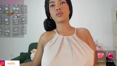 Naomi     online show from 10.06.25