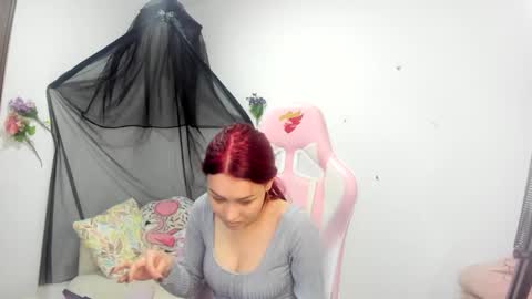 Snapshot of naomy777_ chatting on 02.14.25 naomy online show from 02.14.25