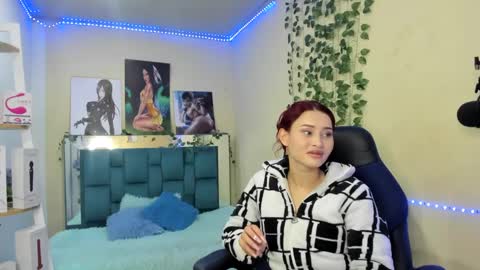 Snapshot of naomy777_ chatting on 03.10.25 naomy online show from 03.10.25