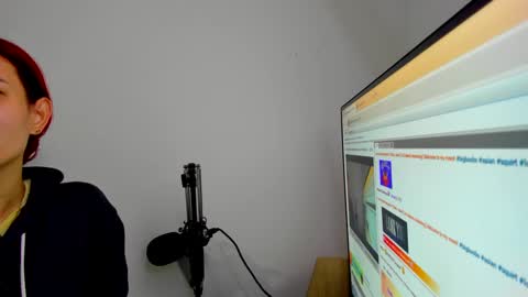 Snapshot of naomy777_ chatting on 09.26.25 naomy online show from 09.26.25