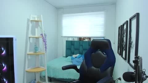 naomy_sex_69 online show from 10.23.25