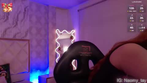 Snapshot of naomy_tay1 chatting on 12.02.25 Naomy online show from 12.02.25