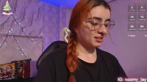 Snapshot of naomy_tay1 chatting on 12.19.25 Naomy online show from 12.19.25