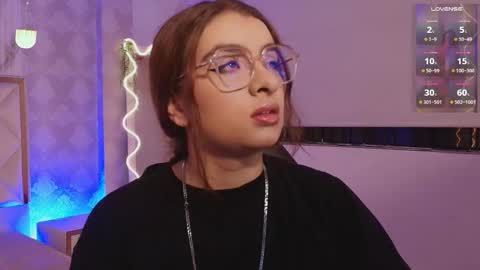 Snapshot of naomy_tay1 chatting on 02.05.26 Naomy online show from 02.05.26