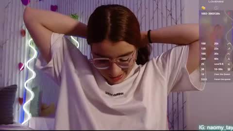 Snapshot of naomy_tay1 chatting on 02.20.26 Naomy online show from 02.20.26