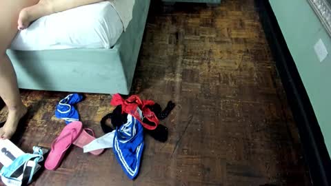 Naomy online show from 12.19.25