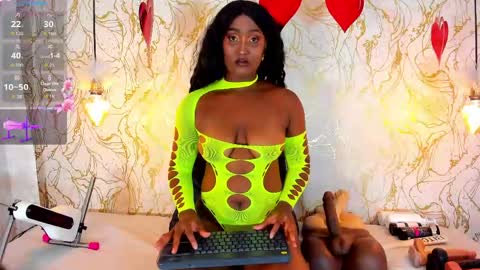 Naomy online show from 05.20.26