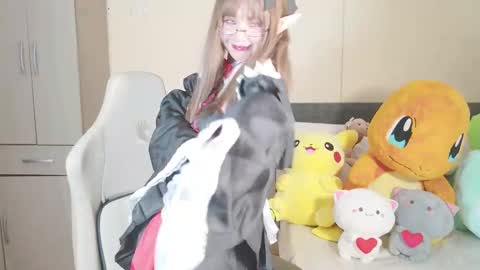 Naree online show from 10.31.25