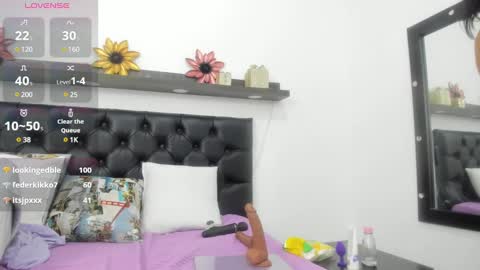 Debora online show from 12.28.24