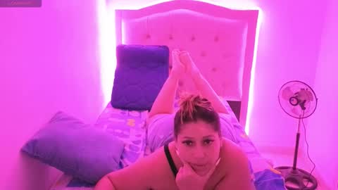 Nasly batista  online show from 11.04.25