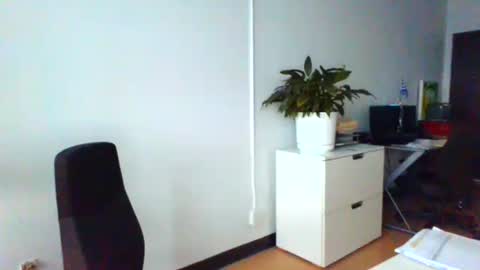 Snapshot of nassobout chatting on 02.18.26 nassobout online show from 02.18.26