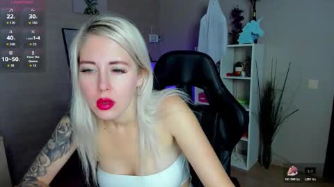 Snapshot of nastasya_cute chatting on 11.12.25 Nastya online show from 11.12.25