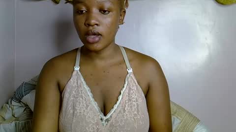 Snapshot of nasty_previne chatting on 10.28.25 previn online show from 10.28.25