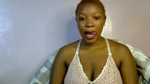 Snapshot of nasty_previne chatting on 10.31.25 previn online show from 10.31.25