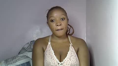 Snapshot of nasty_previne chatting on 11.20.25 previn online show from 11.20.25