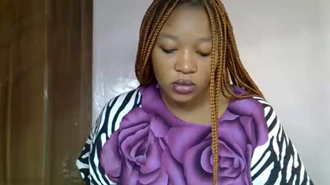 Snapshot of nasty_previne chatting on 12.01.25 previn online show from 12.01.25