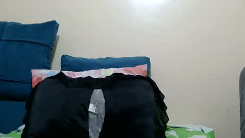 Bella online show from 11.26.25