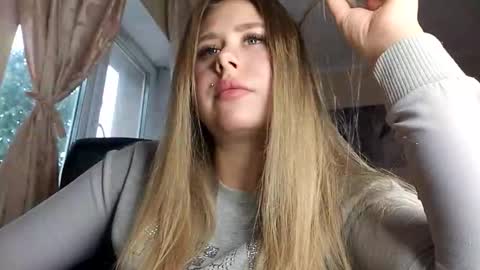 Snapshot of nastypon12122005 chatting on 10.17.25 AngelaBooc online show from 10.17.25