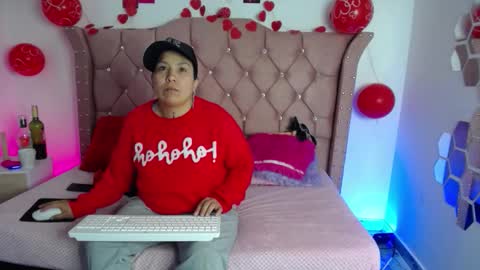 nat_evans8 online show from 02.22.26