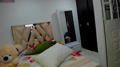 Snapshot of nata_rosse chatting on 12.13.24 Natalia online show from 12.13.24