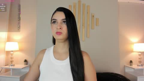 Snapshot of natachadiaz_ chatting on 11.22.25 Natacha Diaz online show from 11.22.25